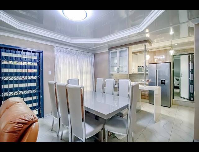 4 BEDROOM HOUSE FOR SALE IN CHANTELLE